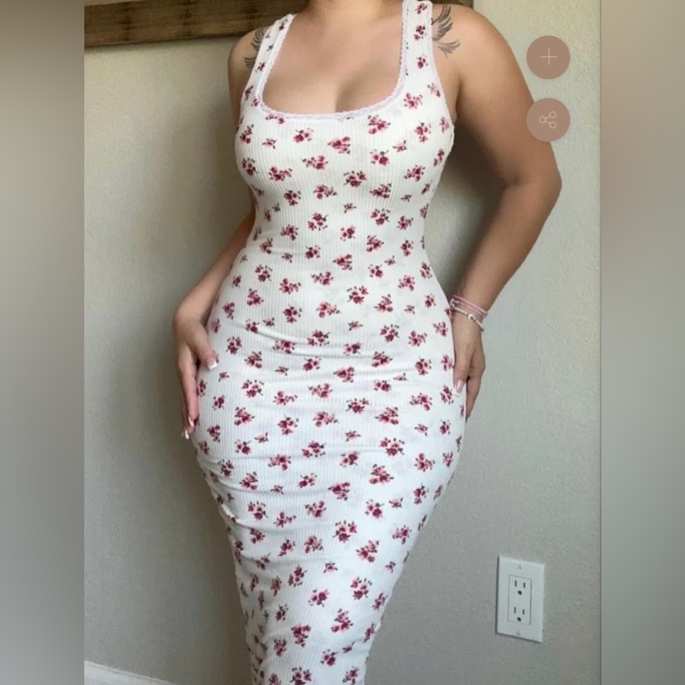 Floral dress. Send me an offer